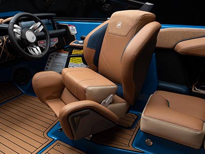 gs20-helm-seat