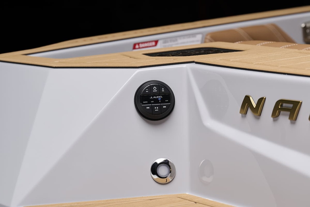ski-transom-remote
