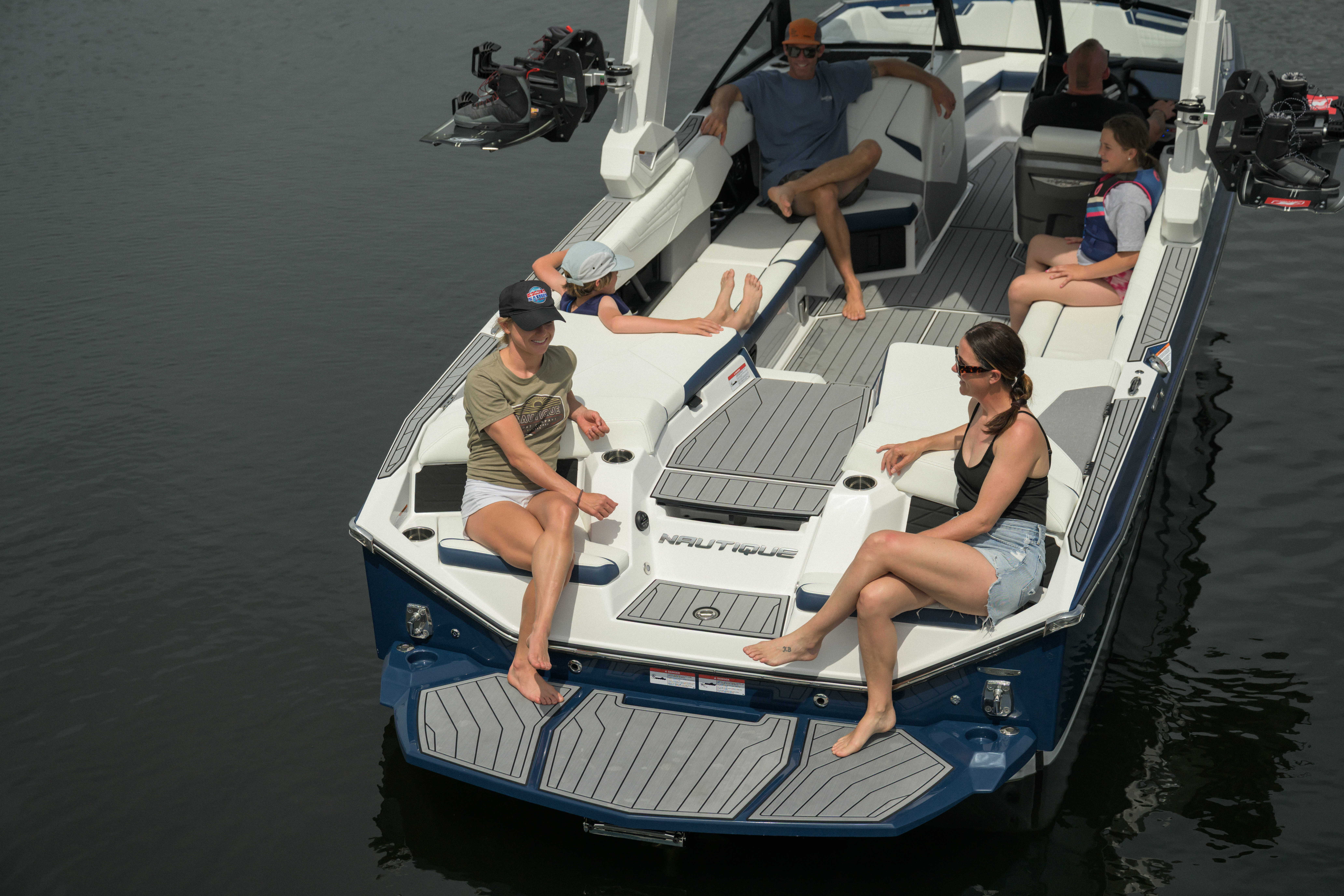 2026_Super_Air_Nautique_S25-1313