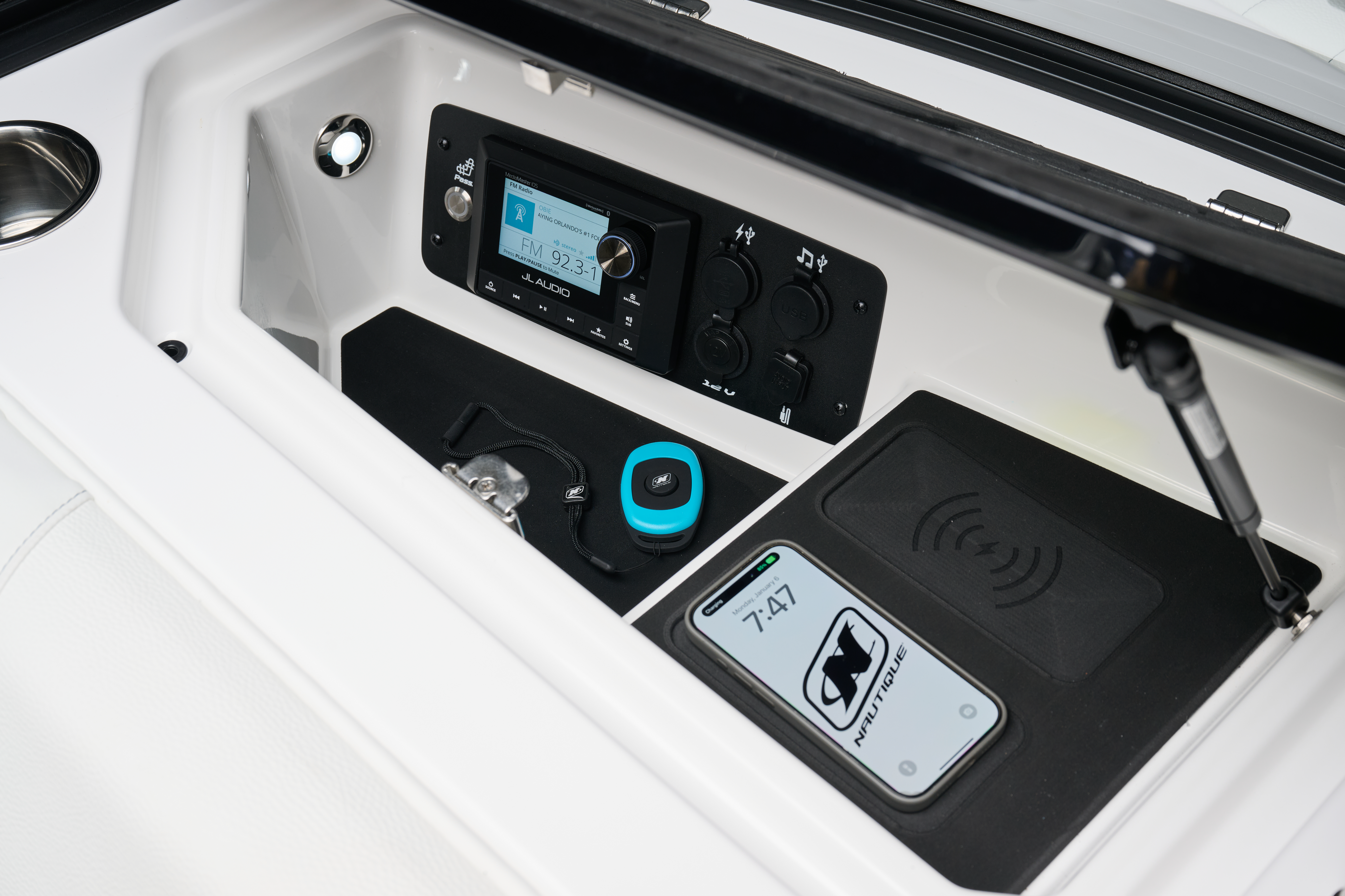 2026_Super_Air_Nautique_S25-266