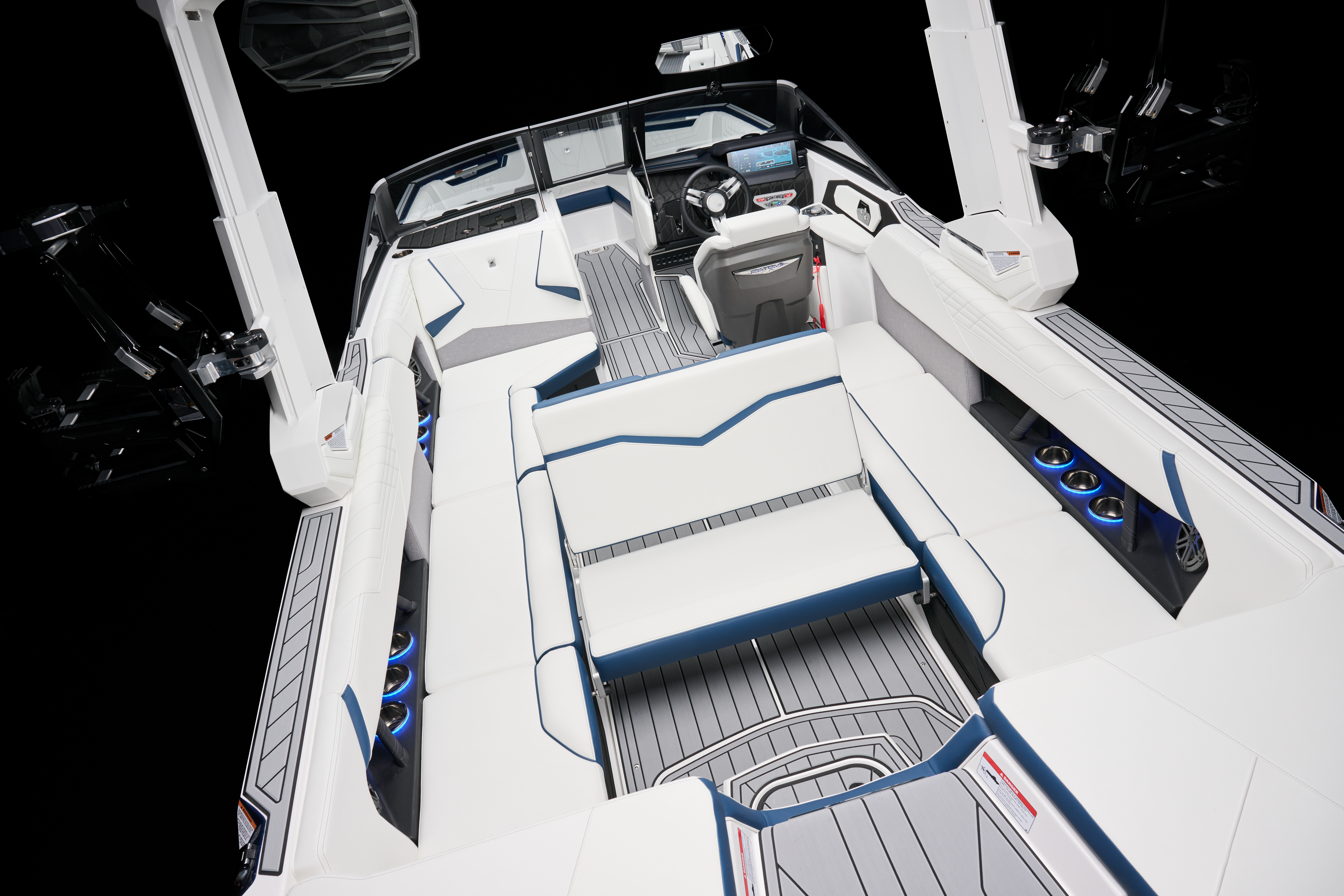 2026_Super_Air_Nautique_S25-315