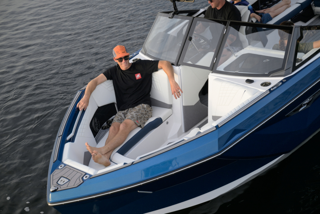 2026_Super_Air_Nautique_S25-377