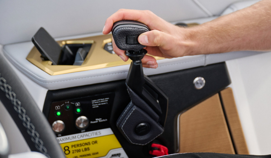s25-steering-assist-throttle-control
