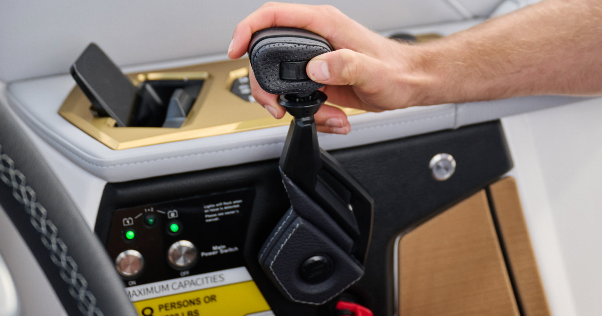 s25-steering-assist-throttle-control